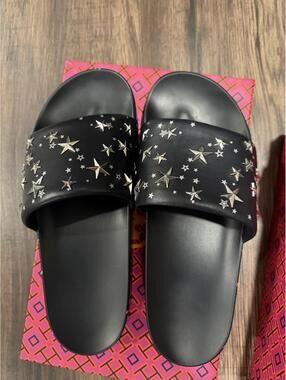 New In Box Tory Burch Navy Embellished Slides size 9